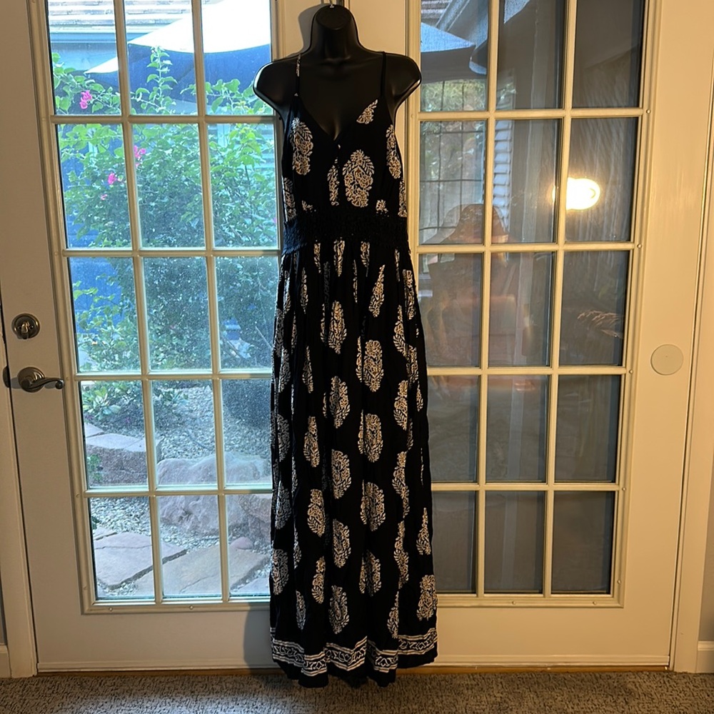 Navy patterned max dress with lace cutout around waist